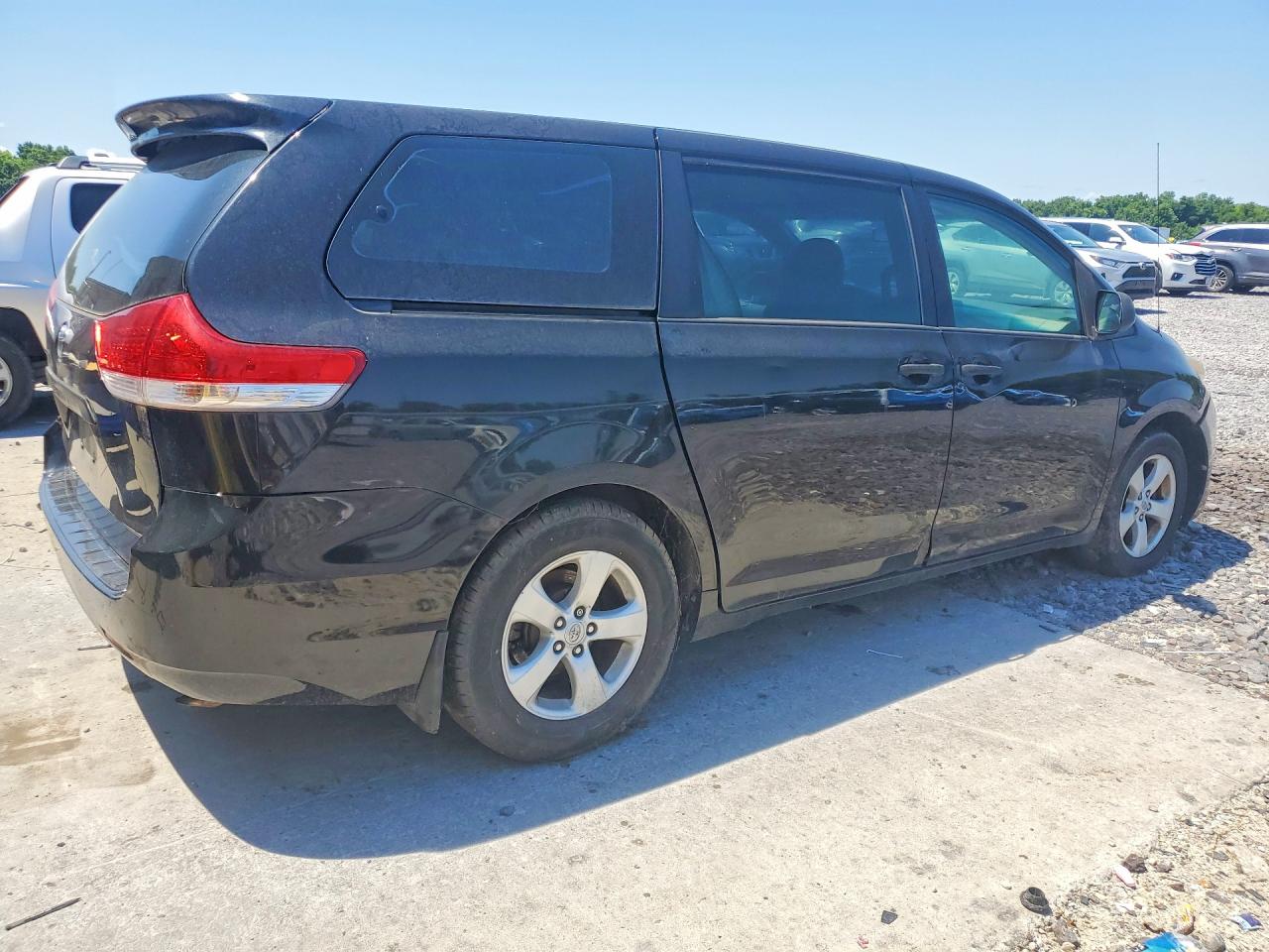 2012 Toyota Sienna Base 7-passenger Black vin: 5TDZK3DC4CS278117