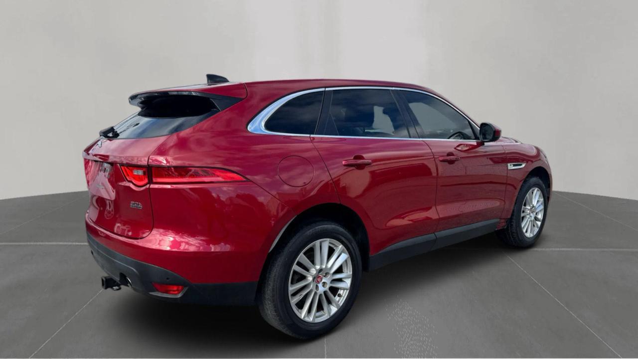 2020 Jaguar F-pace Prestige Red vin: SADCK2GX4LA642987