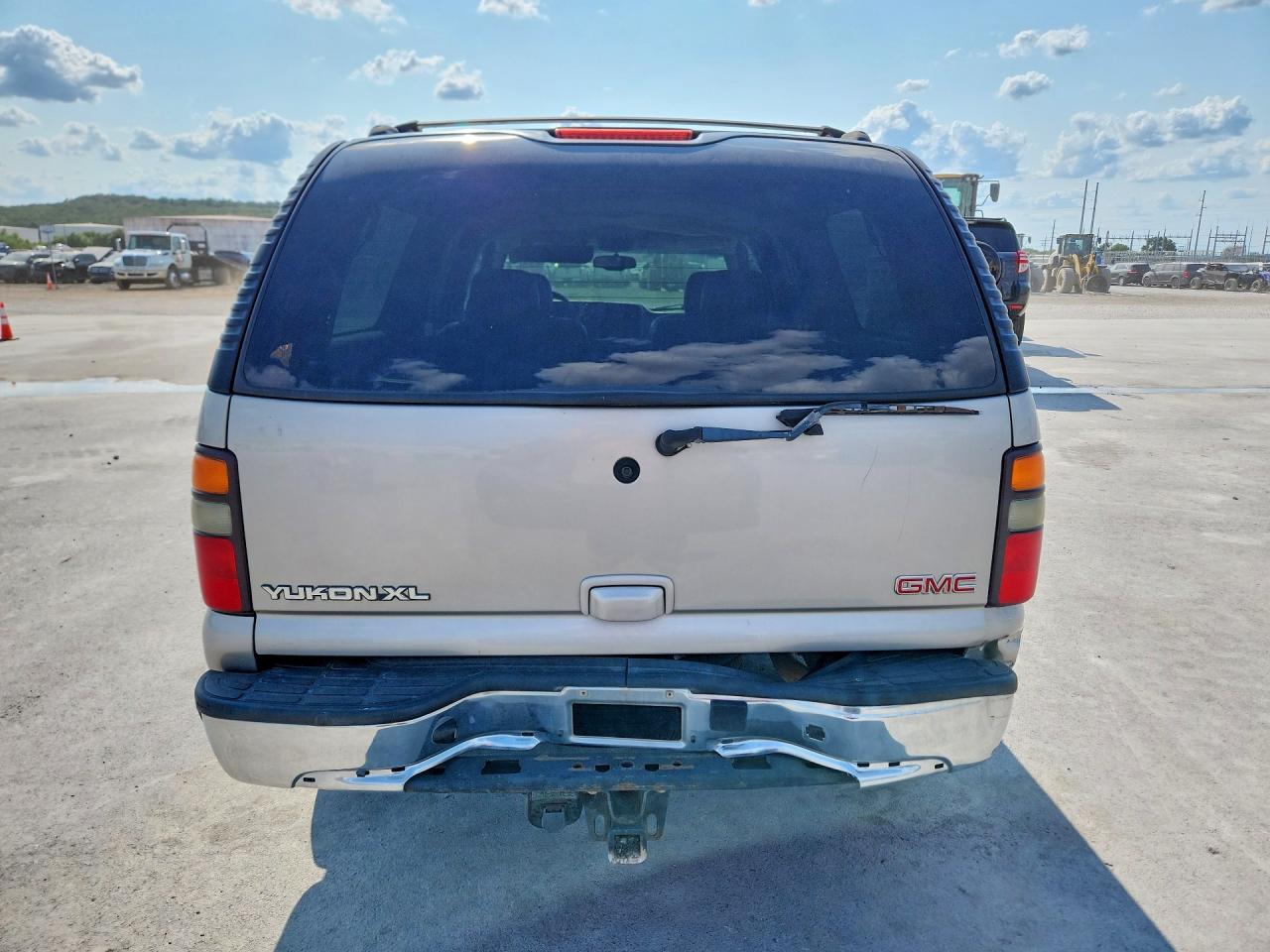 2004 Gmc Yukon Xl C1500 Желто-коричневый vin: 3GKEC16Z34G158153