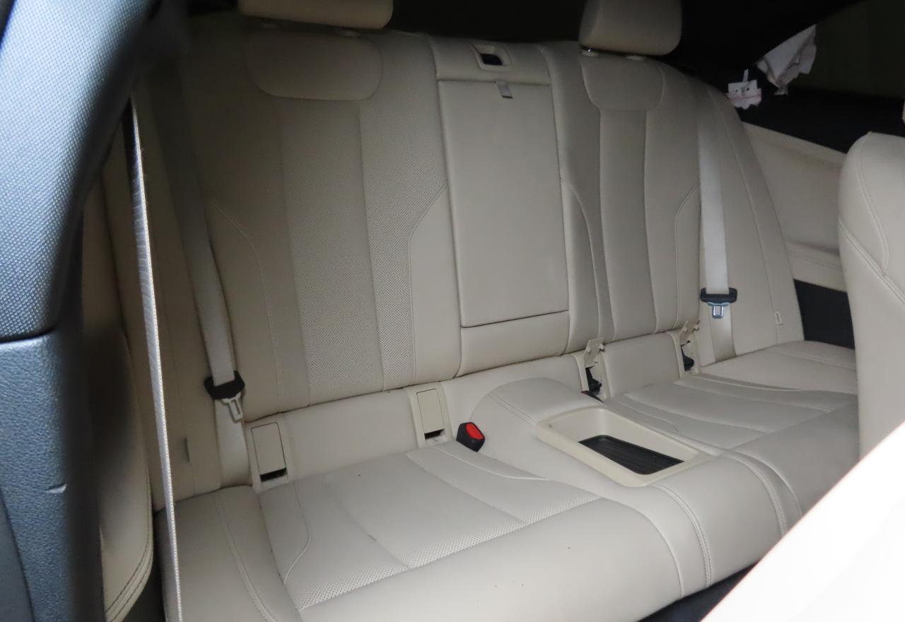 2022 Bmw 230i    Black vin: 3MW23CM03N8C21047