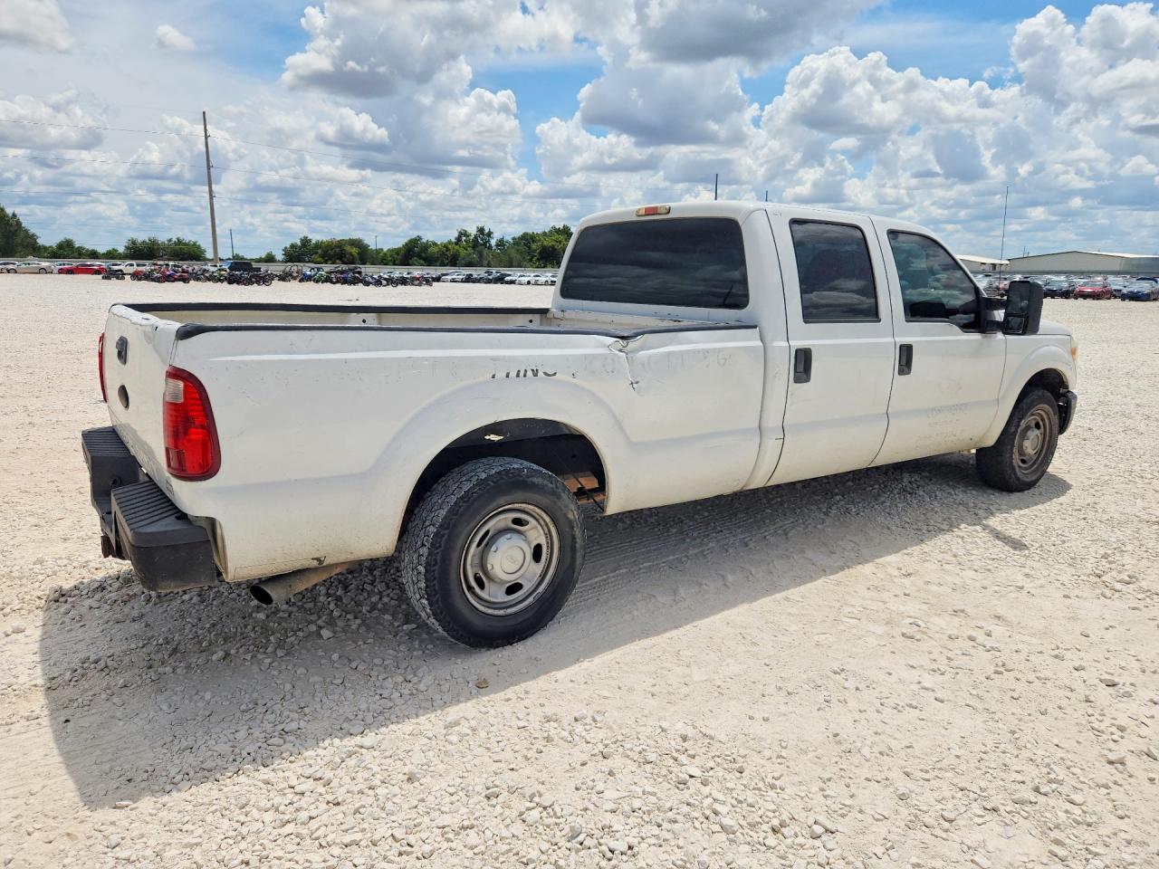 2011 Ford F250 Super Duty White vin: 1FT7W2A67BEC61787