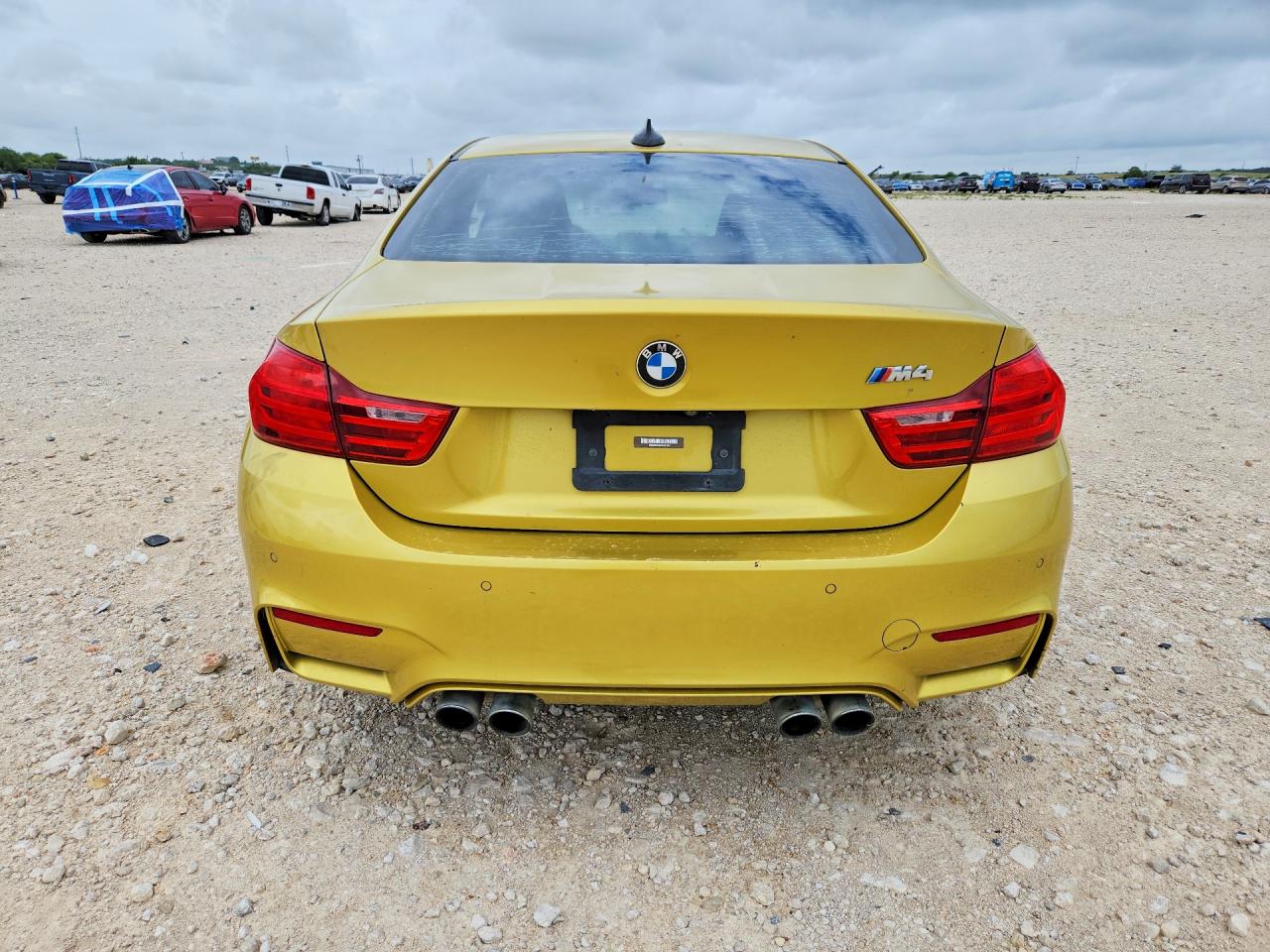 2015 Bmw M4 Yellow vin: WBS3R9C59FK331552