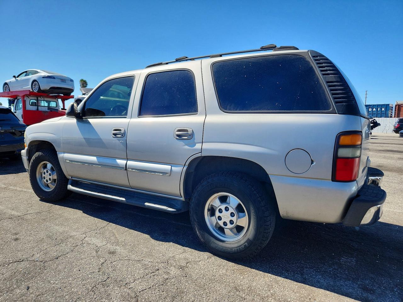 2004 Chevrolet Tahoe C1500 Tan vin: 1GNEC13T54R174096