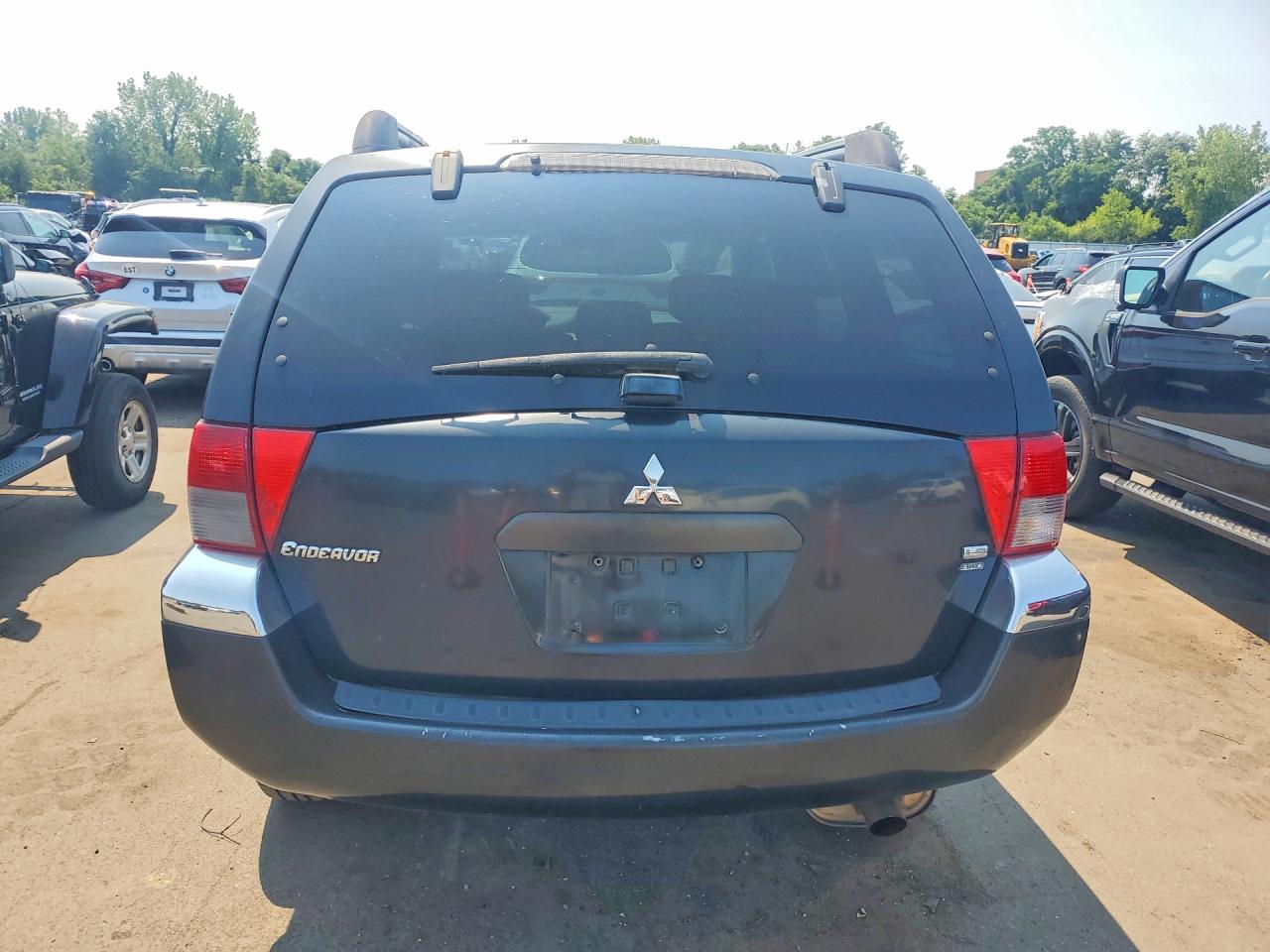 2004 Mitsubishi Endeavor Ls Black vin: 4A4MN21S84E105126