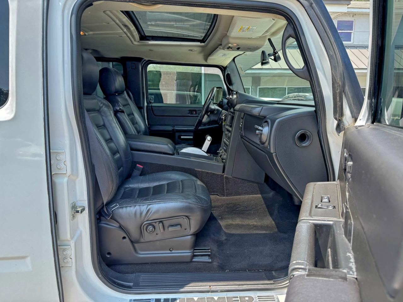2006 Hummer H2 Белый vin: 5GRGN23U06H106175
