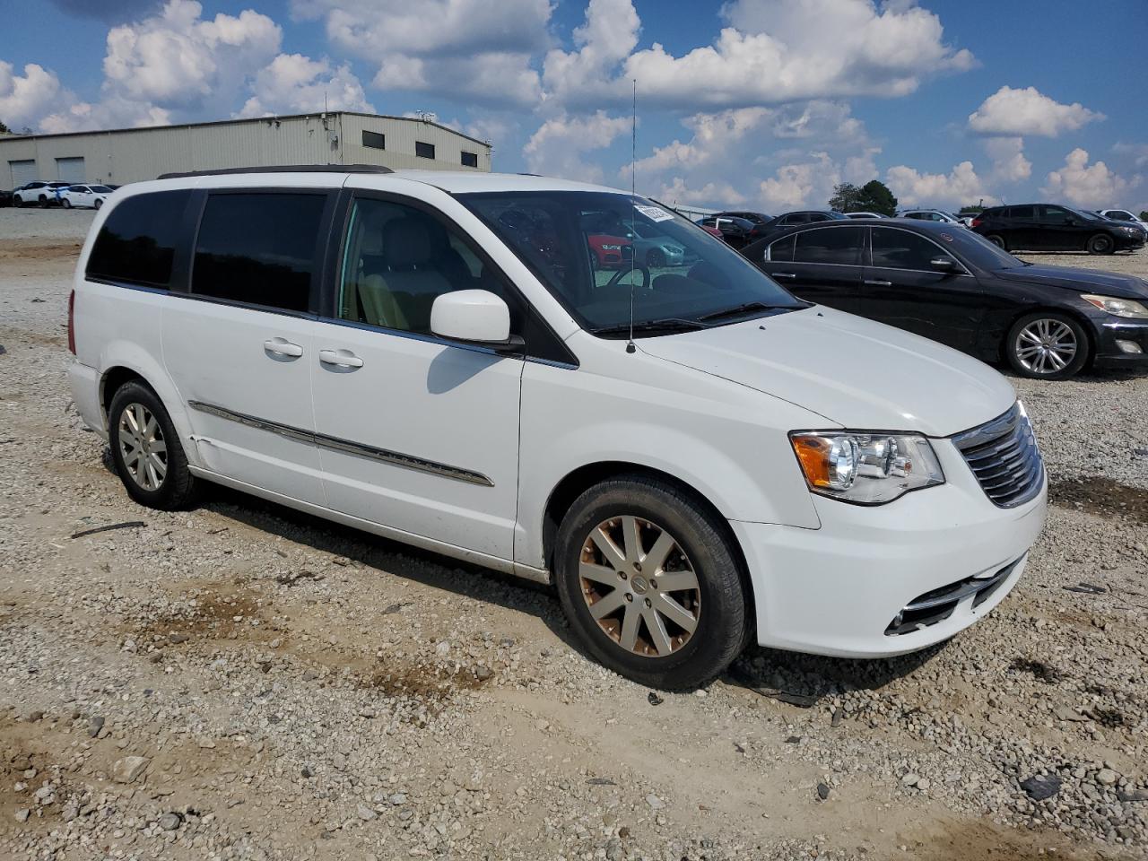 2014 Chrysler Town & Country Touring White vin: 2C4RC1BG1ER295234