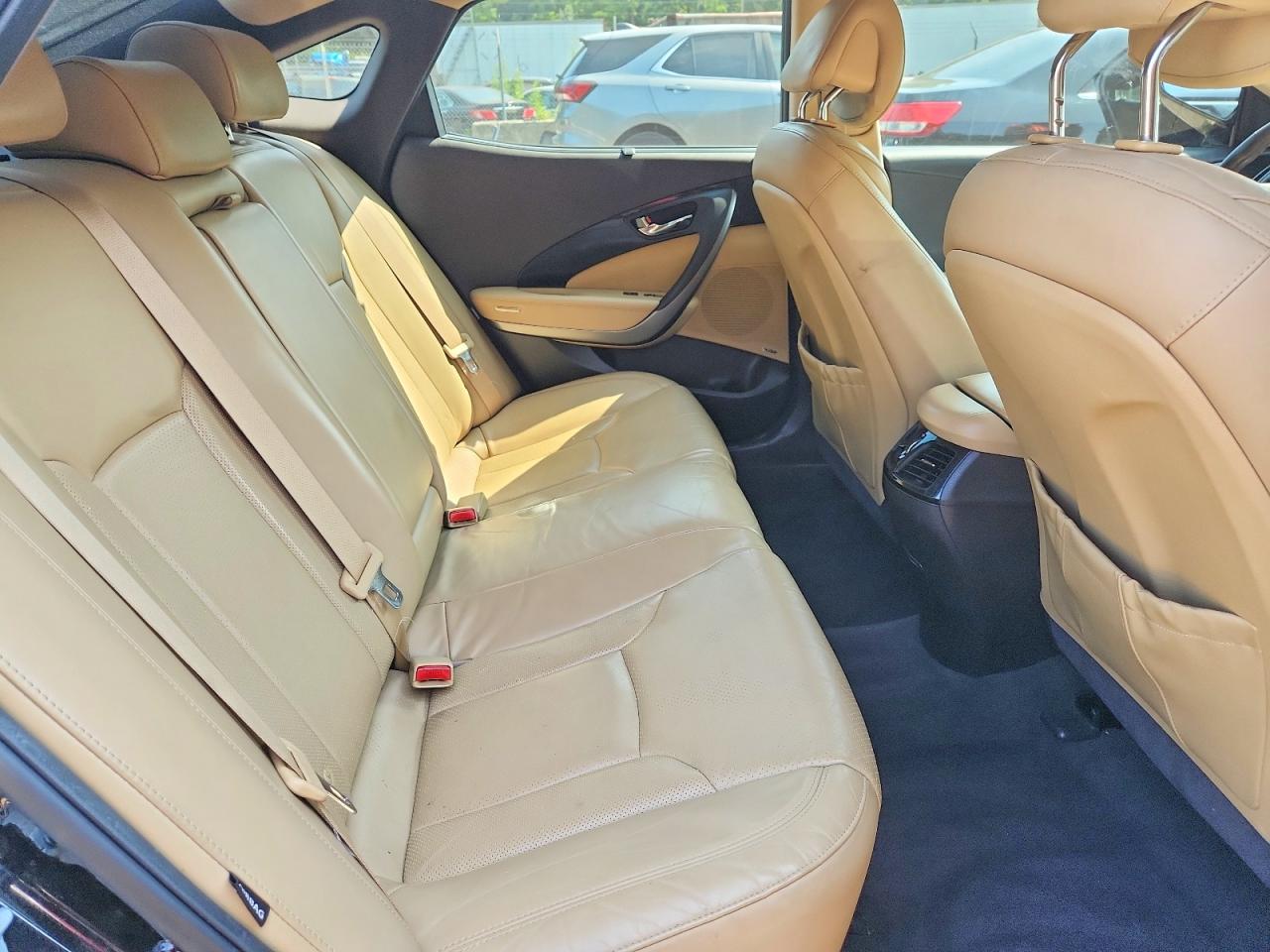 2012 Hyundai Azera Base Black vin: KMHFH4JGXCA158720