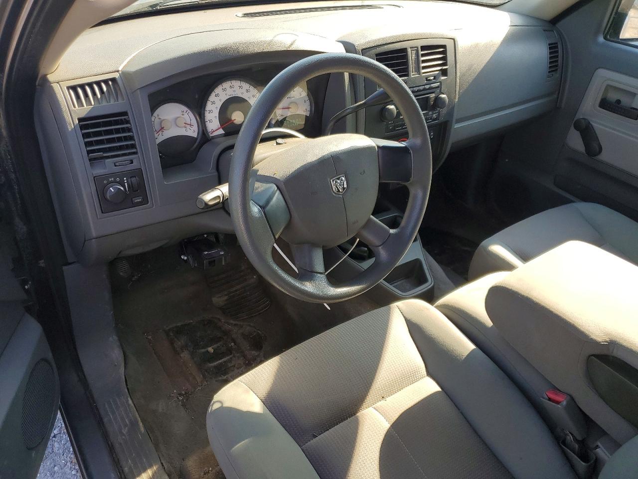2005 Dodge Dakota St Gray vin: 1D7HW22K65S230655
