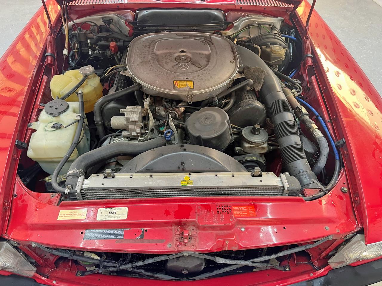 1987 Mercedes-benz 560 Sl Красный vin: WDBBA48D7HA059622