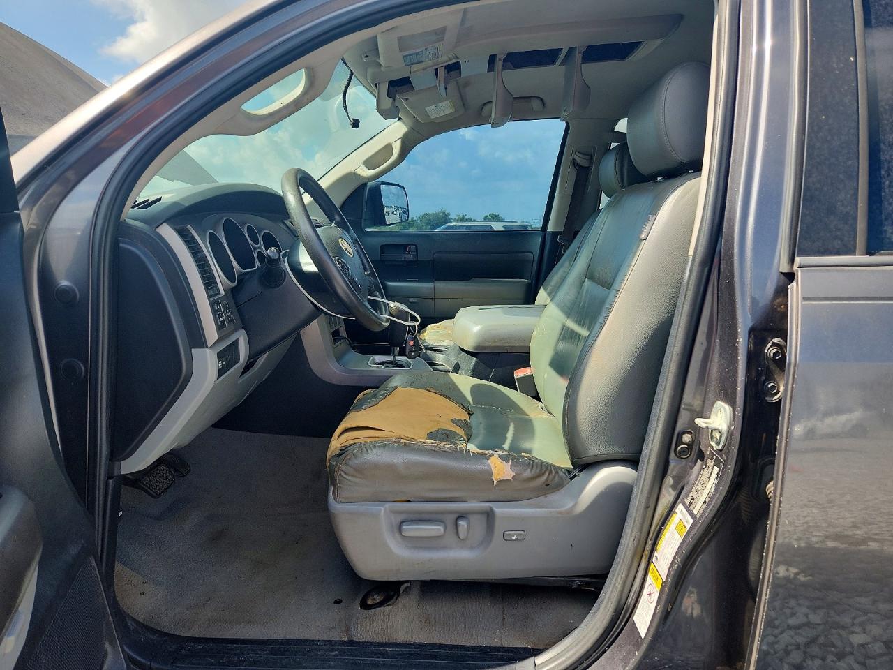 2011 Toyota Tundra Crewmax Sr5 Серый vin: 5TFEY5F14BX114301