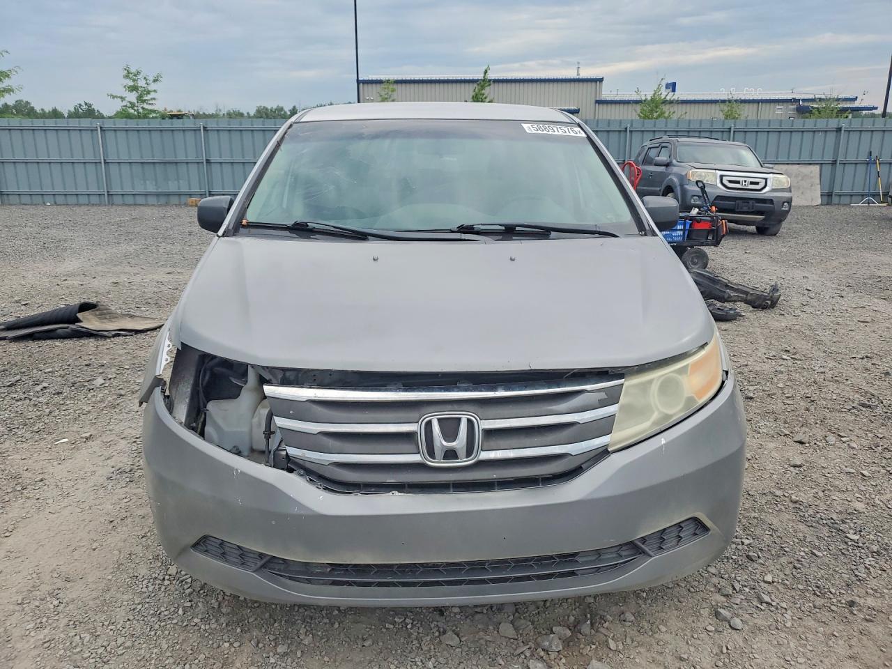 2011 Honda Odyssey Lx Silver vin: 5FNRL5H27BB508763