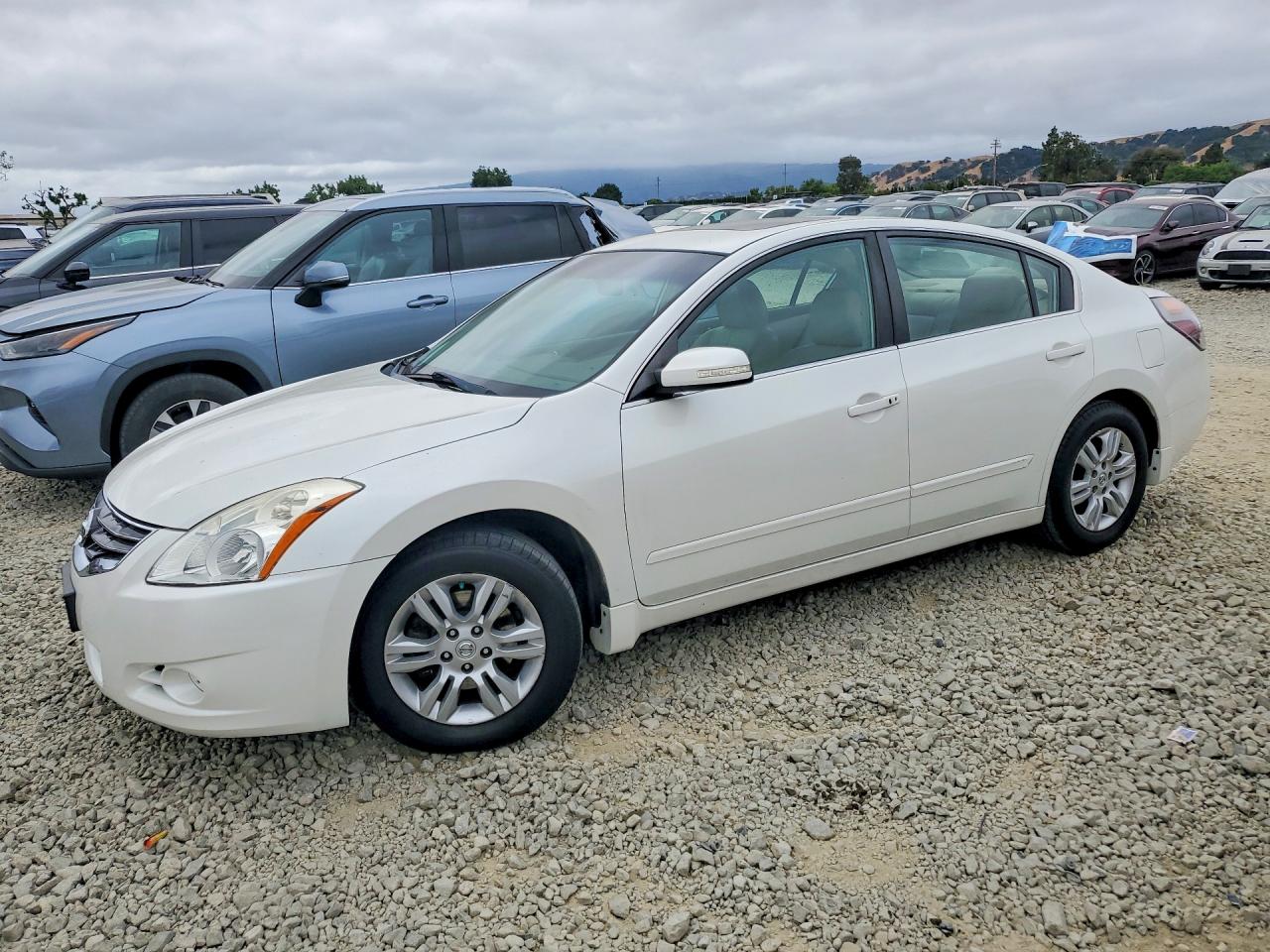2010 Nissan Altima 2.5 White vin: 1N4AL2AP8AN554058