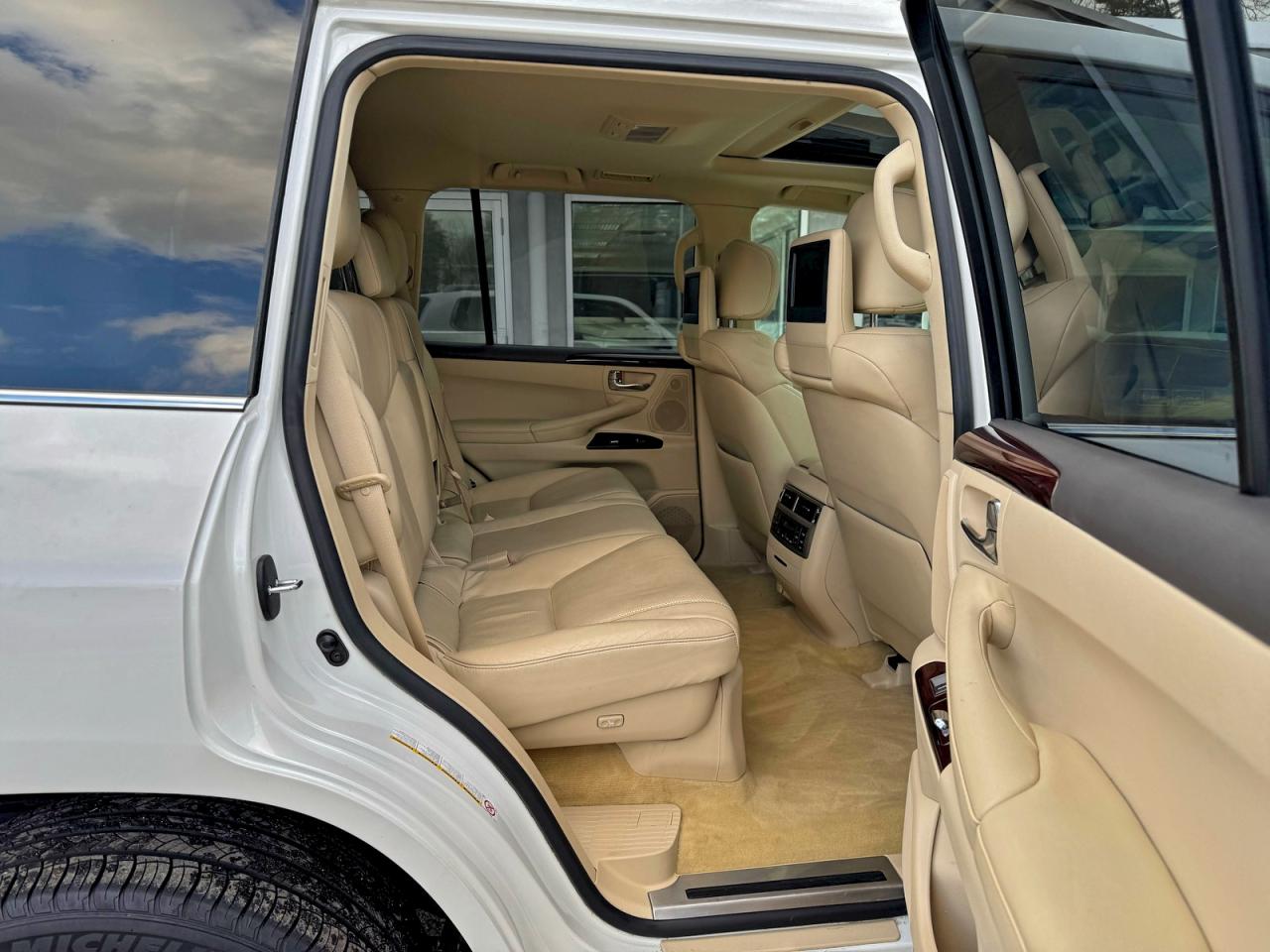2013 Lexus Lx 570 Белый vin: JTJHY7AXXD4129441