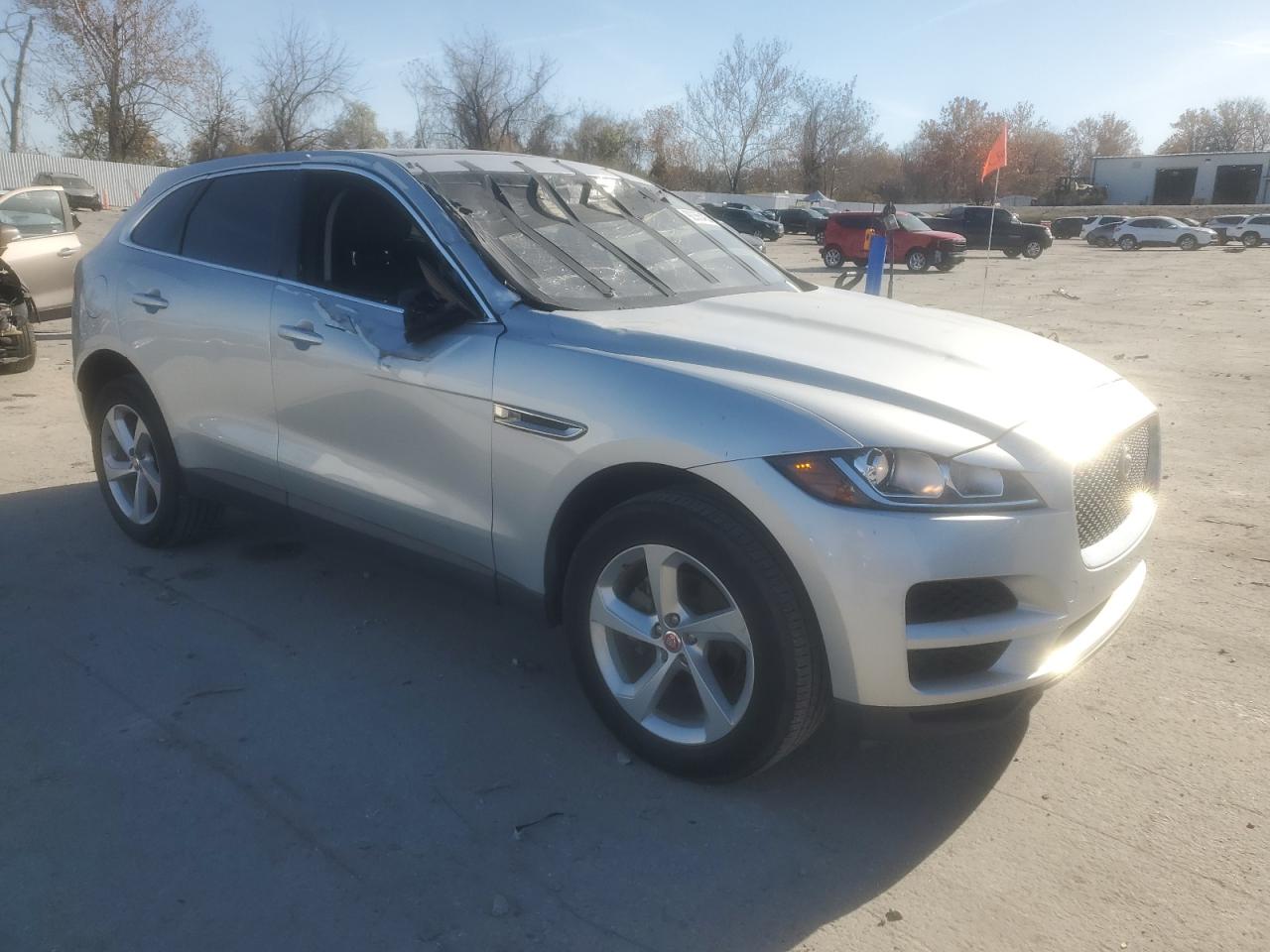 2020 Jaguar F-pace Premium Silver vin: SADCJ2FX0LA632199