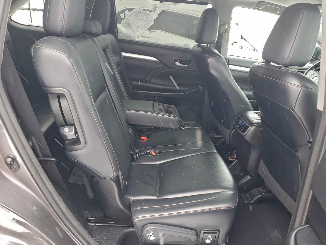 2016 Toyota Highlander Xle Charcoal vin: 5TDJKRFH6GS244954