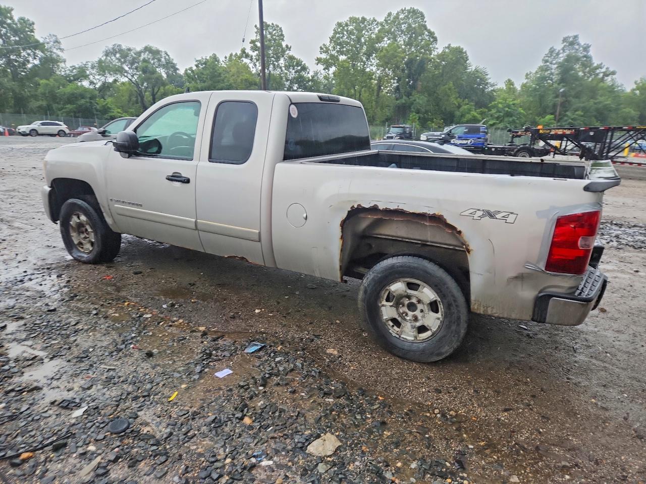 2007 Chevrolet Silverado K1500 Silver vin: 2GCEK19C271720059