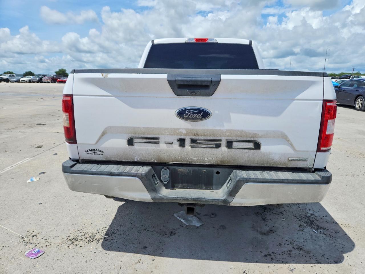 2018 Ford 2110 White vin: 1FTEW1CG6JKC15679