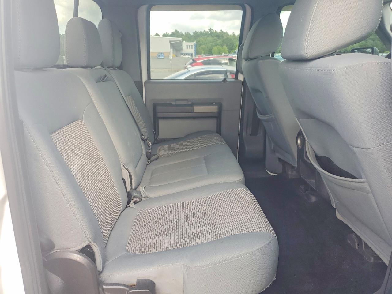 2011 Ford F250 Super Duty White vin: 1FT7W2B68BEC77088