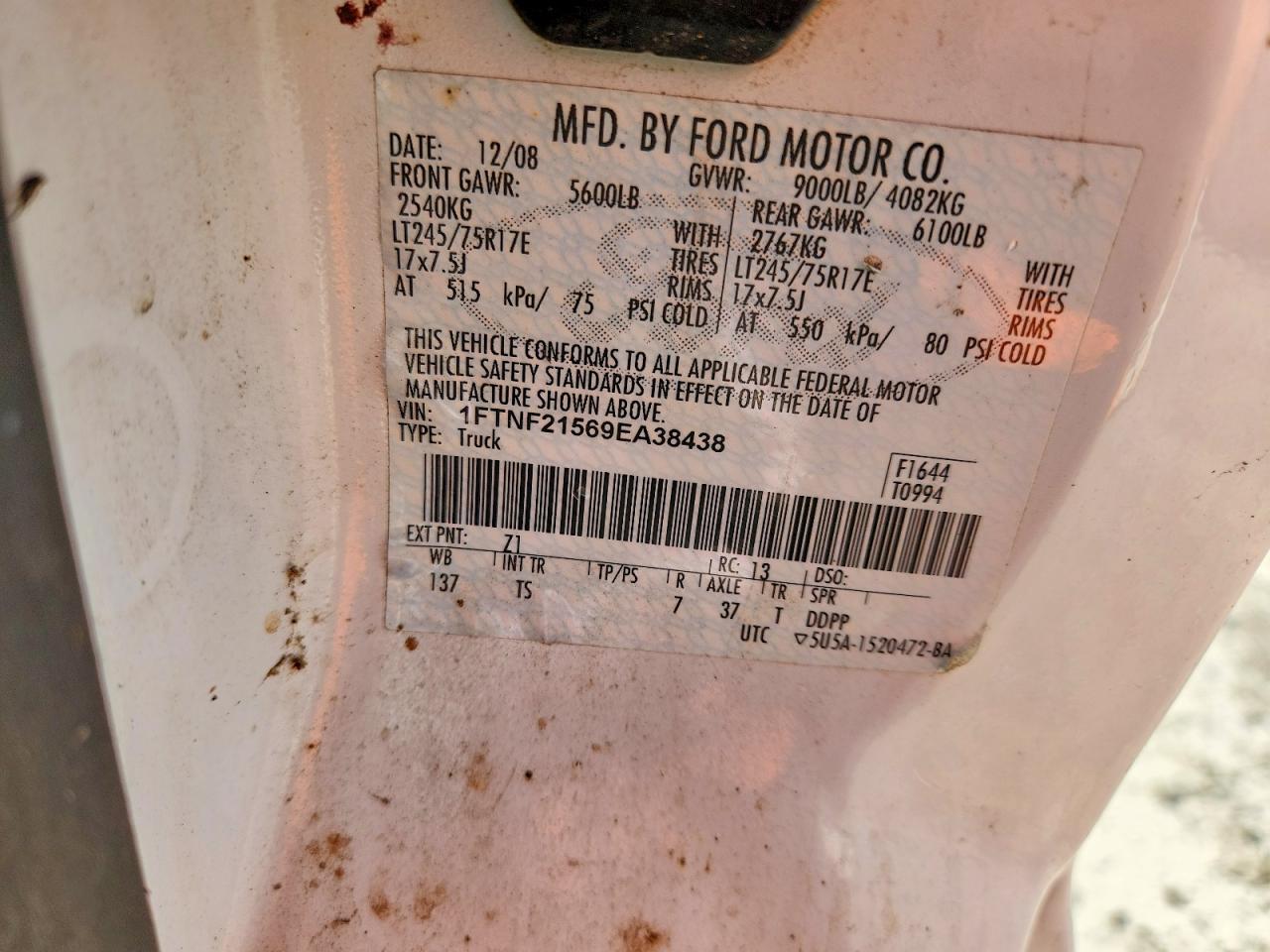 2009 Ford F250 Super Duty White vin: 1FTNF21569EA38438