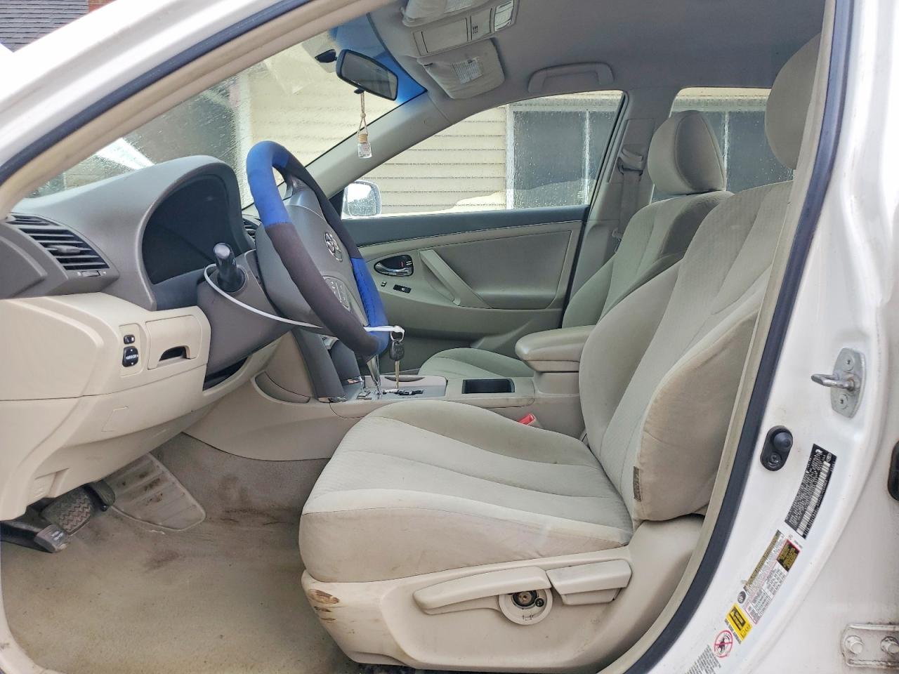 2009 Toyota Camry Base White vin: 4T1BE46K79U851871