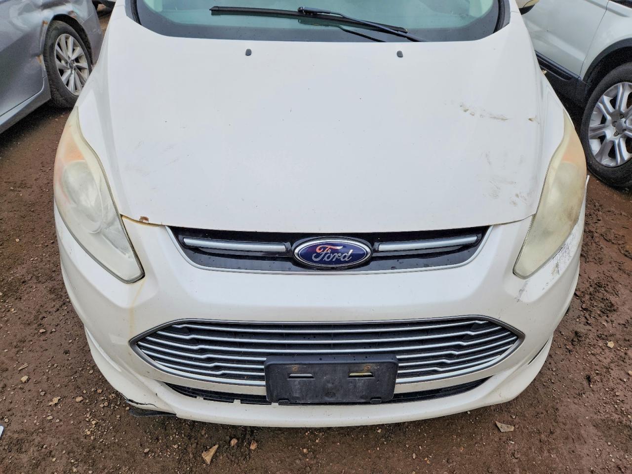 2013 Ford C-max Premium White vin: 1FADP5CU1DL556983