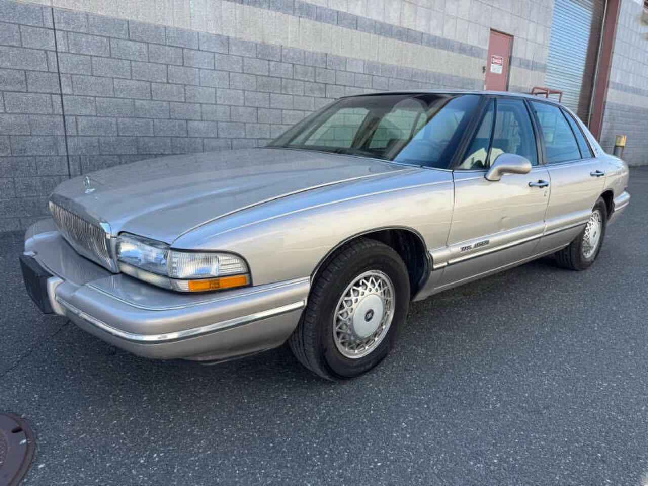 1996 Buick Park Avenue Tan vin: 1G4CW52K8TH619048