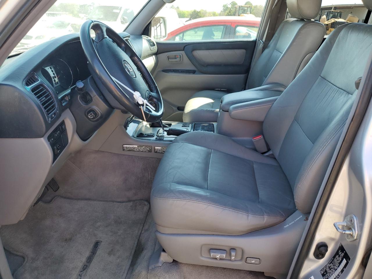 2006 Toyota Land Cruiser White vin: JTEHT05J162089100