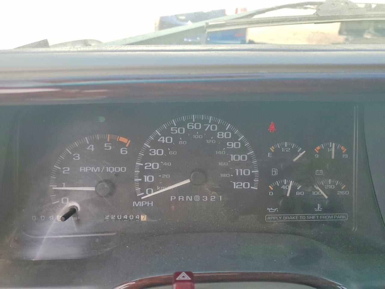 2000 Cadillac Escalade Luxury Белый vin: 1GYEK63R0YR230359