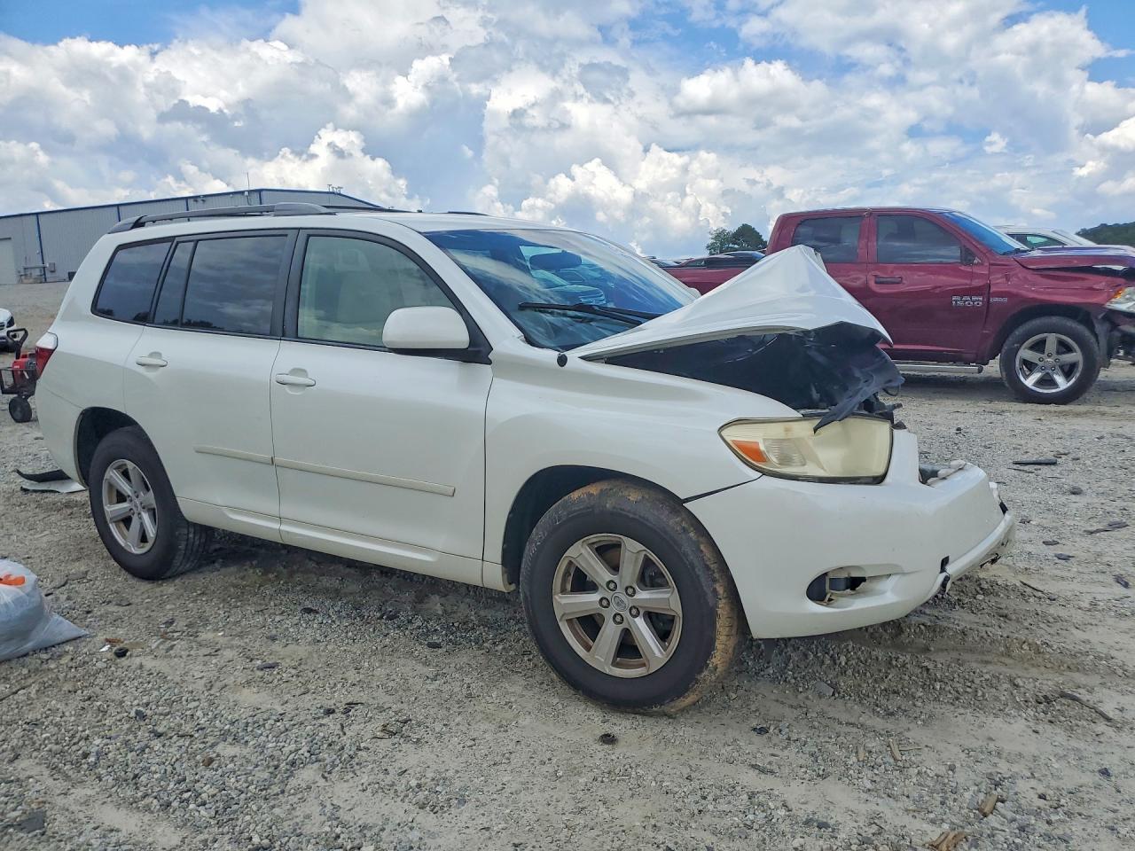 2009 Toyota Highlander Base White vin: JTEDA41AX92005054