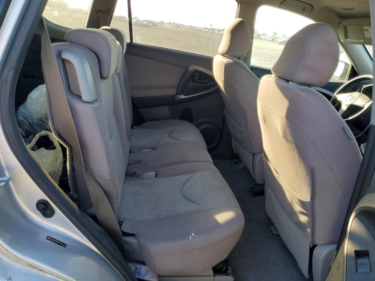 2007 Toyt Rav4 Silver vin: JTMZD33V975041776