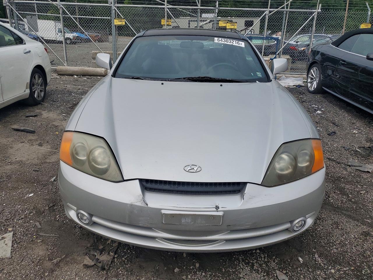2003 Hyundai Tiburon Gt V6 Silver vin: KMHHN65F33U013208