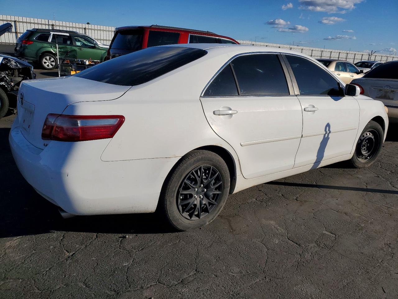 2007 Toyota Camry Le White vin: 4T1BE46K67U689714