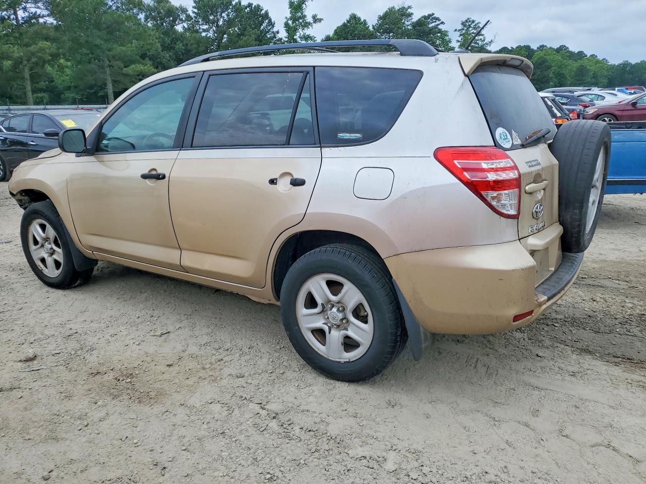 2011 Toyota Rav4 Base Gold vin: 2T3BF4DV0BW128757