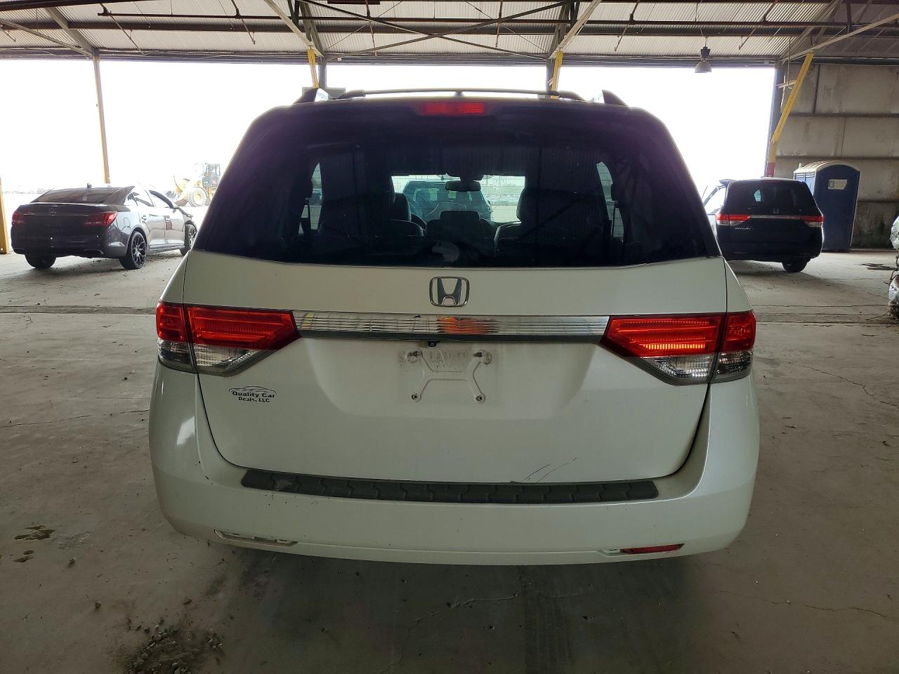 2014 Honda Odyssey Exl White vin: 5FNRL5H60EB004711