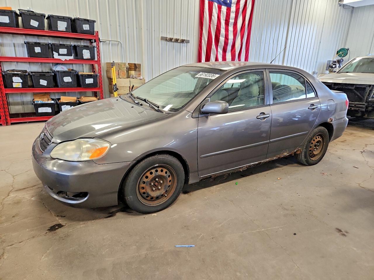 2008 Toyota Corolla Le Gray vin: 1NXBR32E68Z943860