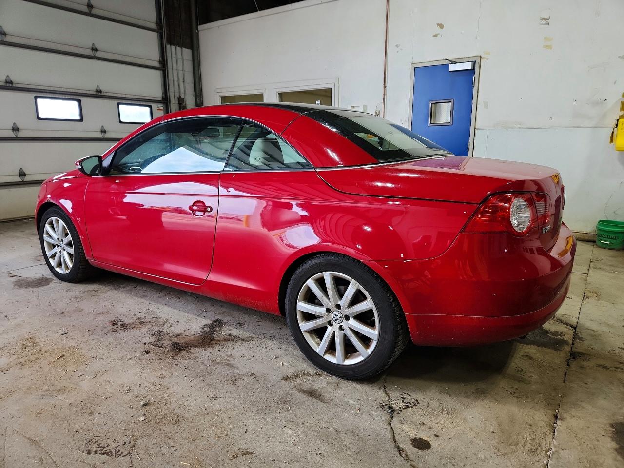 2009 Volkswagen Eos Turbo Red vin: WVWBA71F49V015098