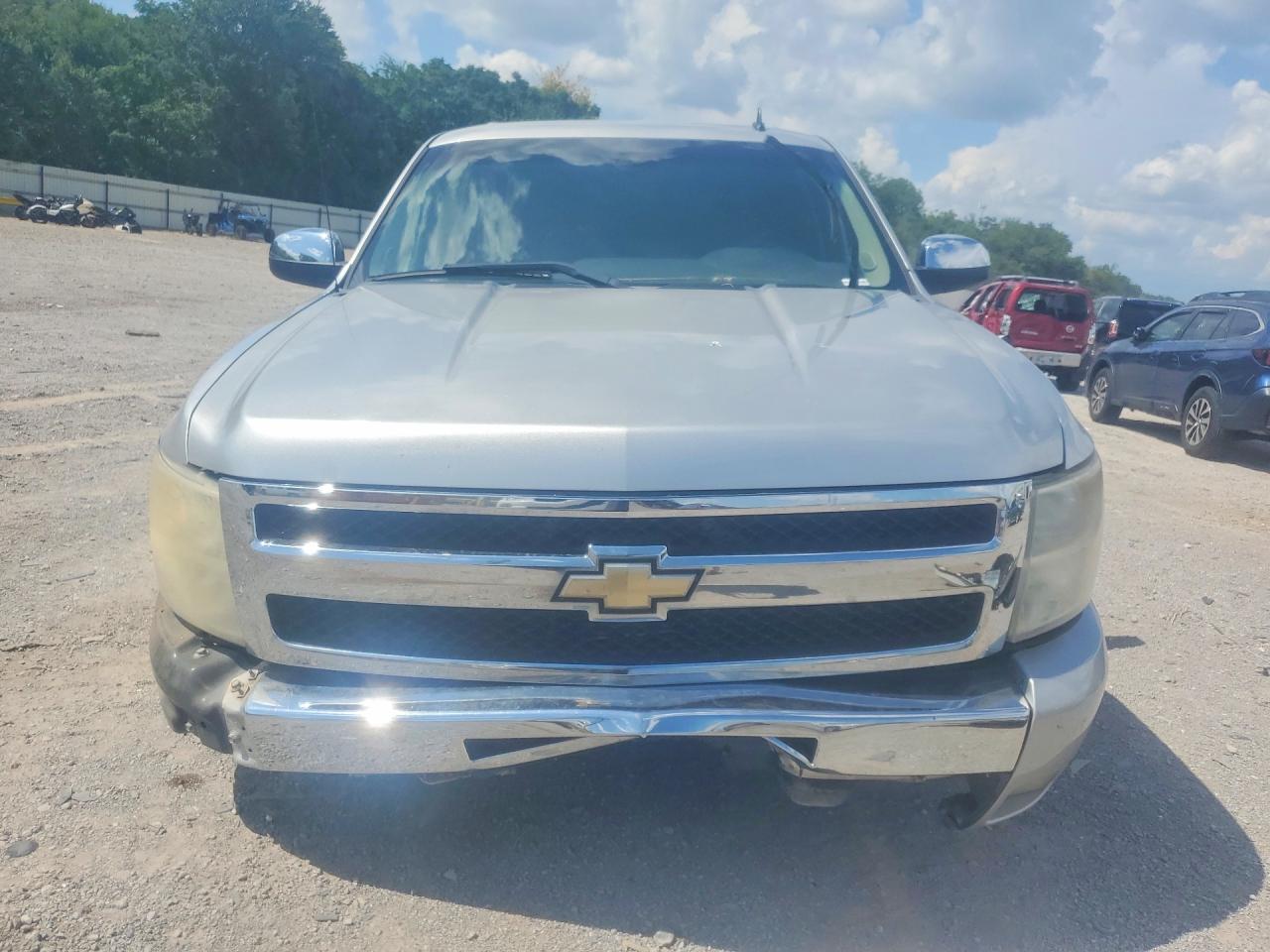 2011 Chevrolet Silverado C1500 Lt Silver vin: 3GCPCSE04BG166319