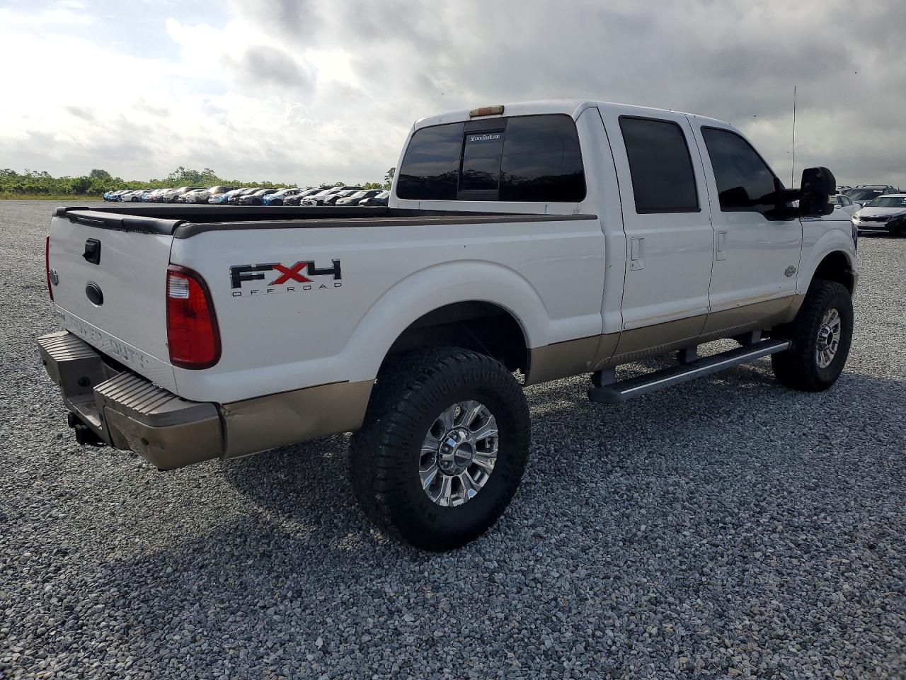 2011 Ford F250 Super Duty White vin: 1FT7W2BT9BEA12976