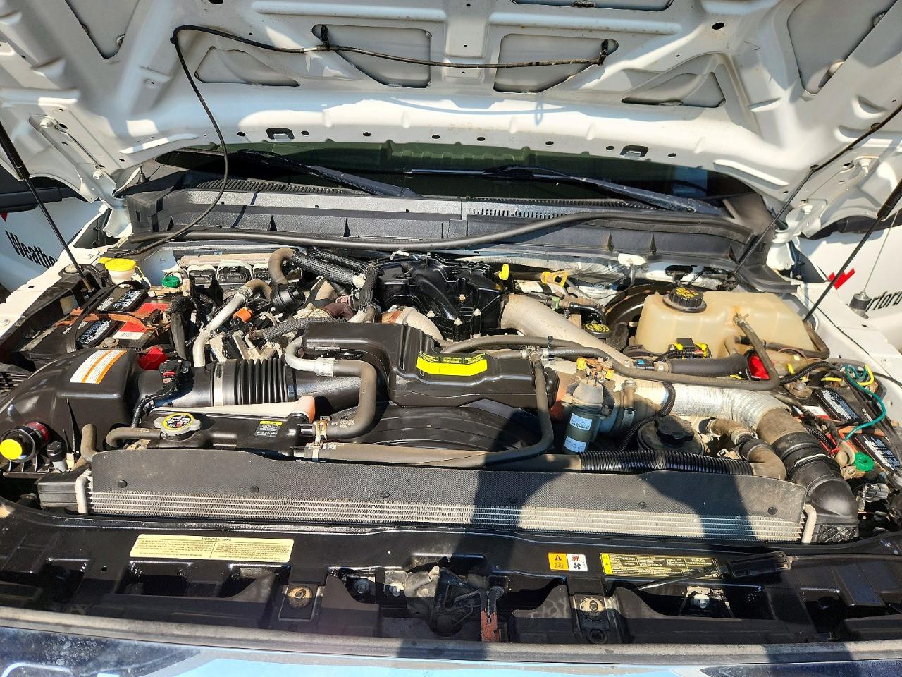 2012 Ford F250 Super Duty White vin: 1FT7W2BT5CEB19699
