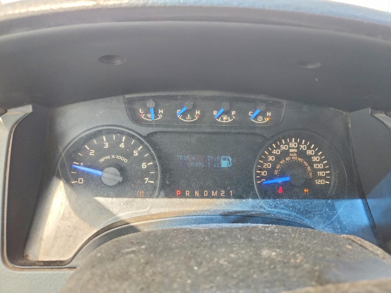 2013 Ford F150 White vin: 1FTMF1CM0DKE06147