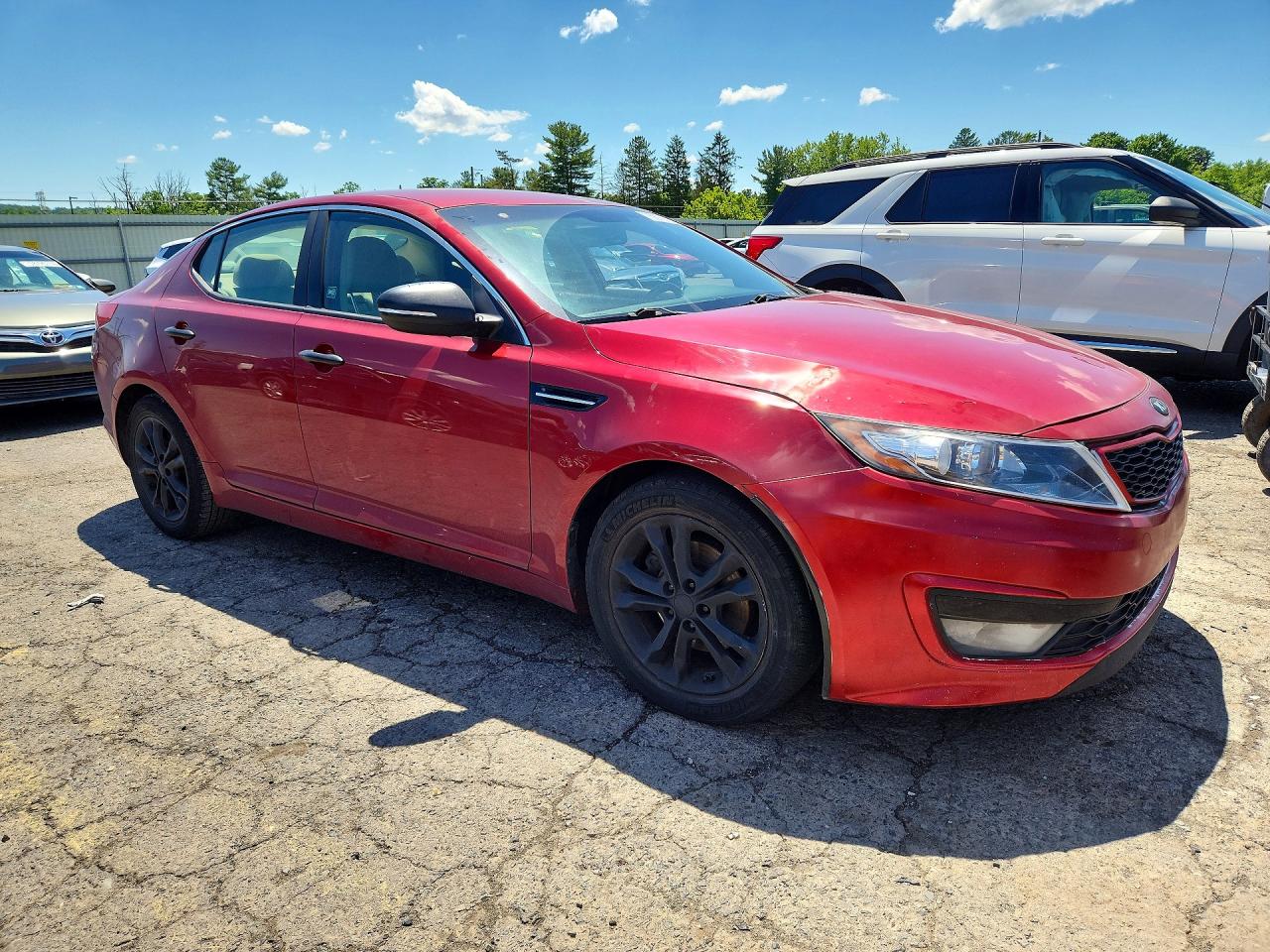 2012 Kia Optima Lx Красный vin: 5XXGM4A75CG039336