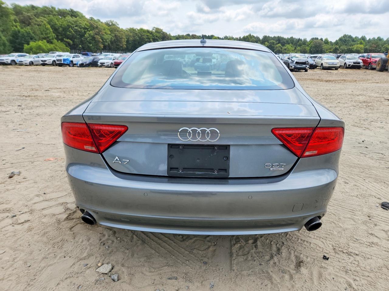 2012 Audi A7 Prestige Silver vin: WAUSGAFC8CN002241