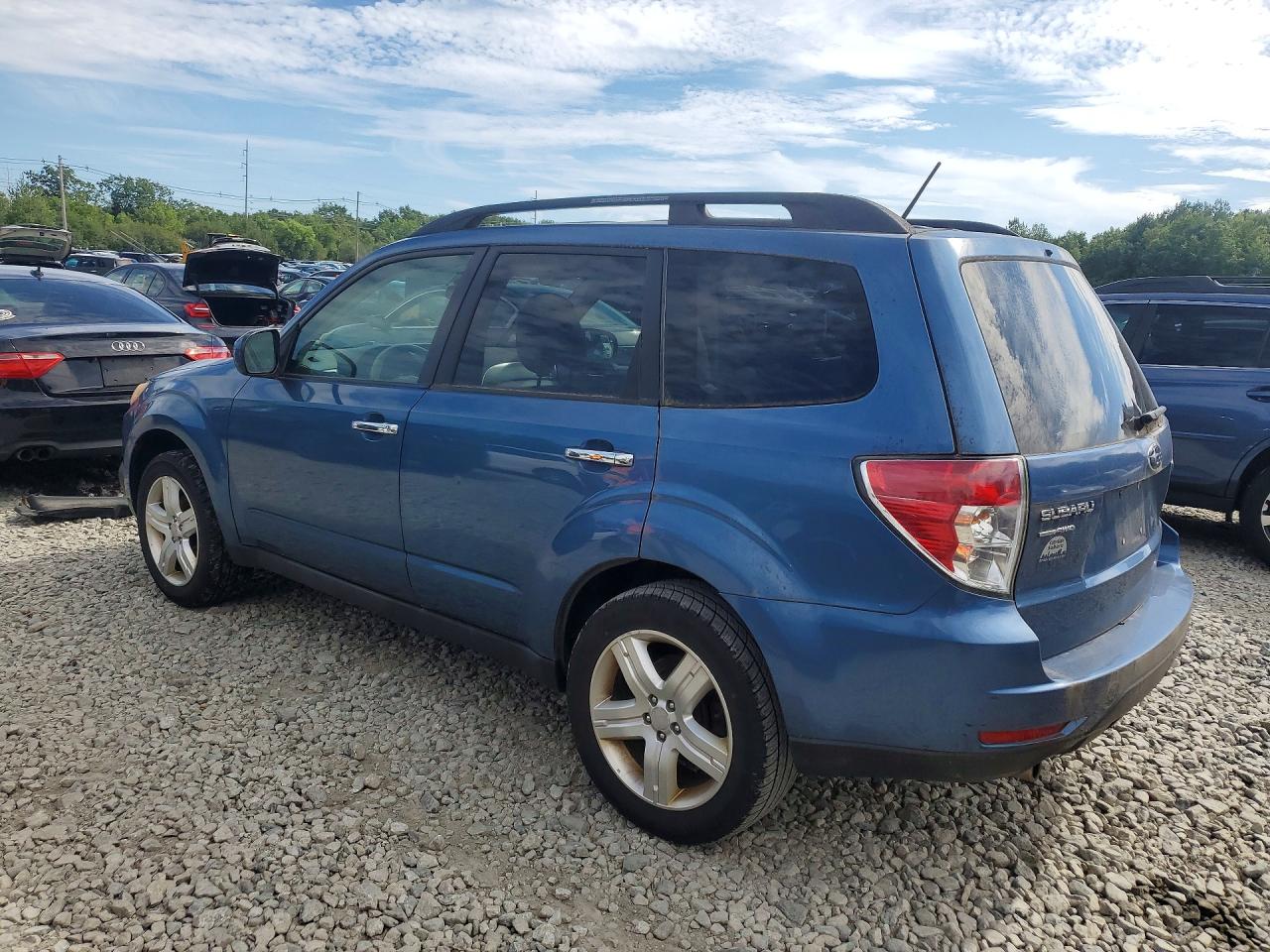 2010 Subaru Forester 2.5x Premium Blue vin: JF2SH6CC6AH713709