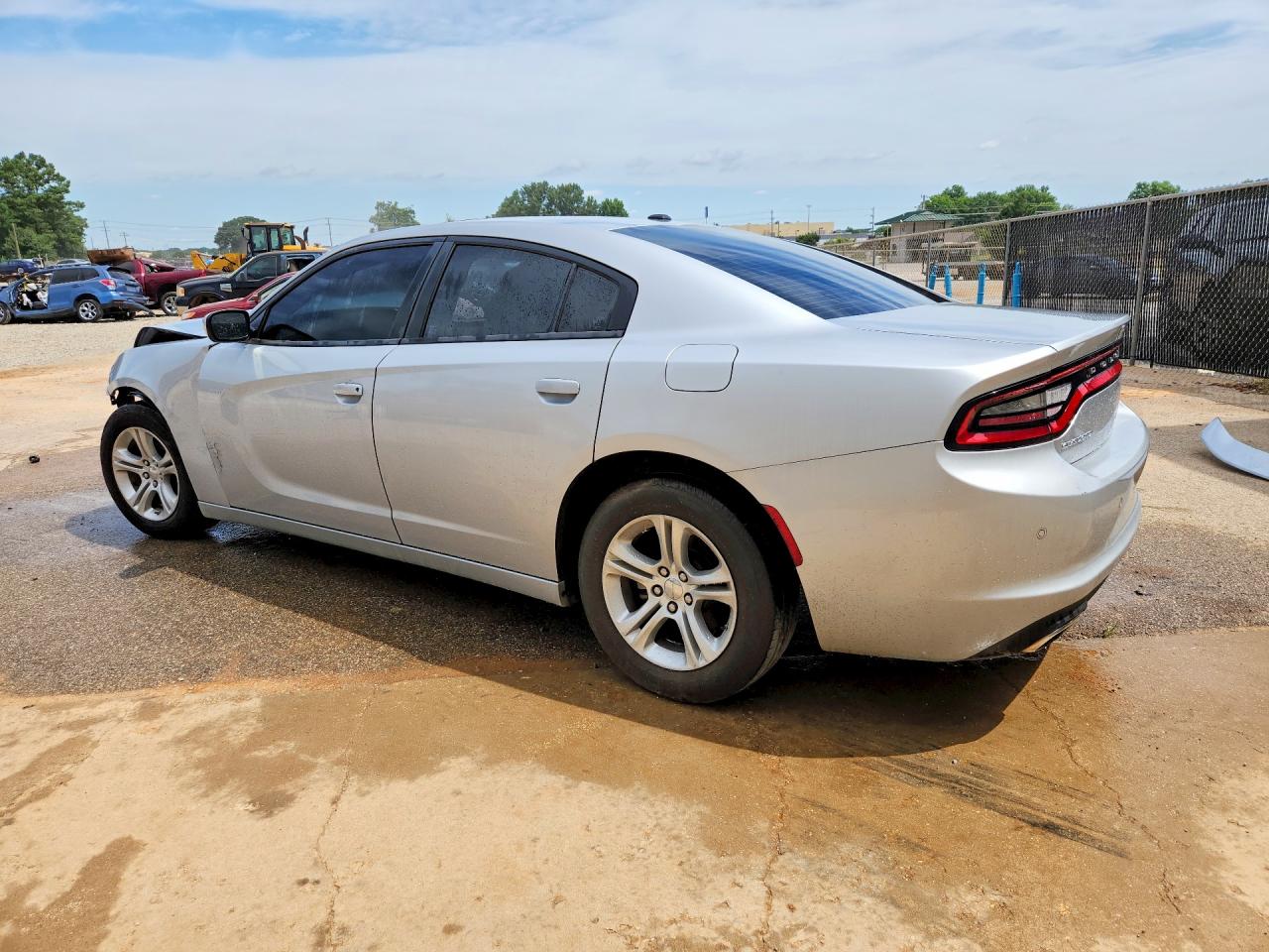2022 Dodge Charger Sxt Silver vin: 2C3CDXBG5NH208189