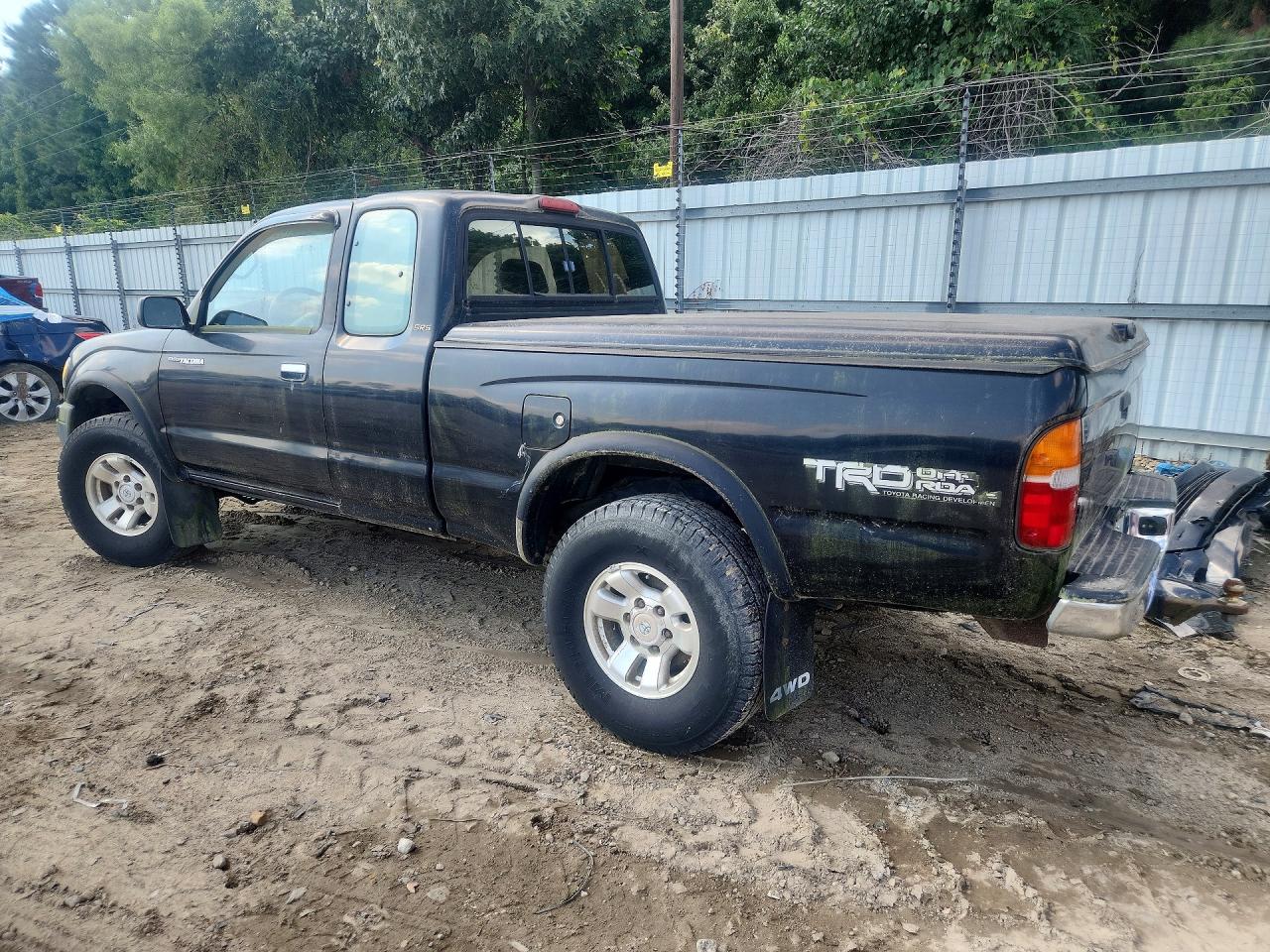 1998 Toyota Tacoma Xtracab Black vin: 4TAWN72N9WZ132462