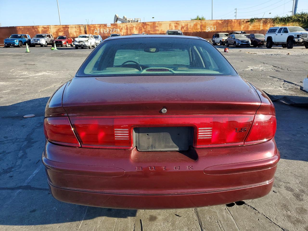 2001 Buick Regal Ls Burgundy vin: 2G4WB55K211337816