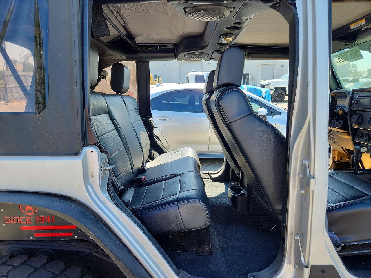 2007 Jeep Wrangler X Silver vin: 1J4GA39167L161948