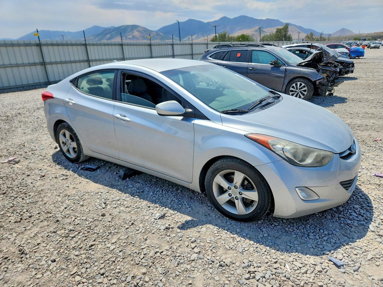 2013 Hyundai Elantra Gls Серебряный vin: 5NPDH4AE6DH346168