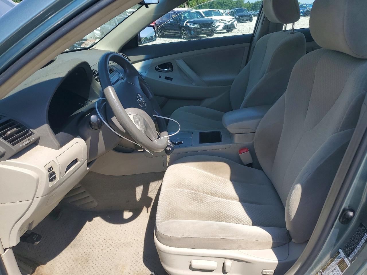 2009 Toyota Camry Le Green vin: 4T4BE46K09R069787