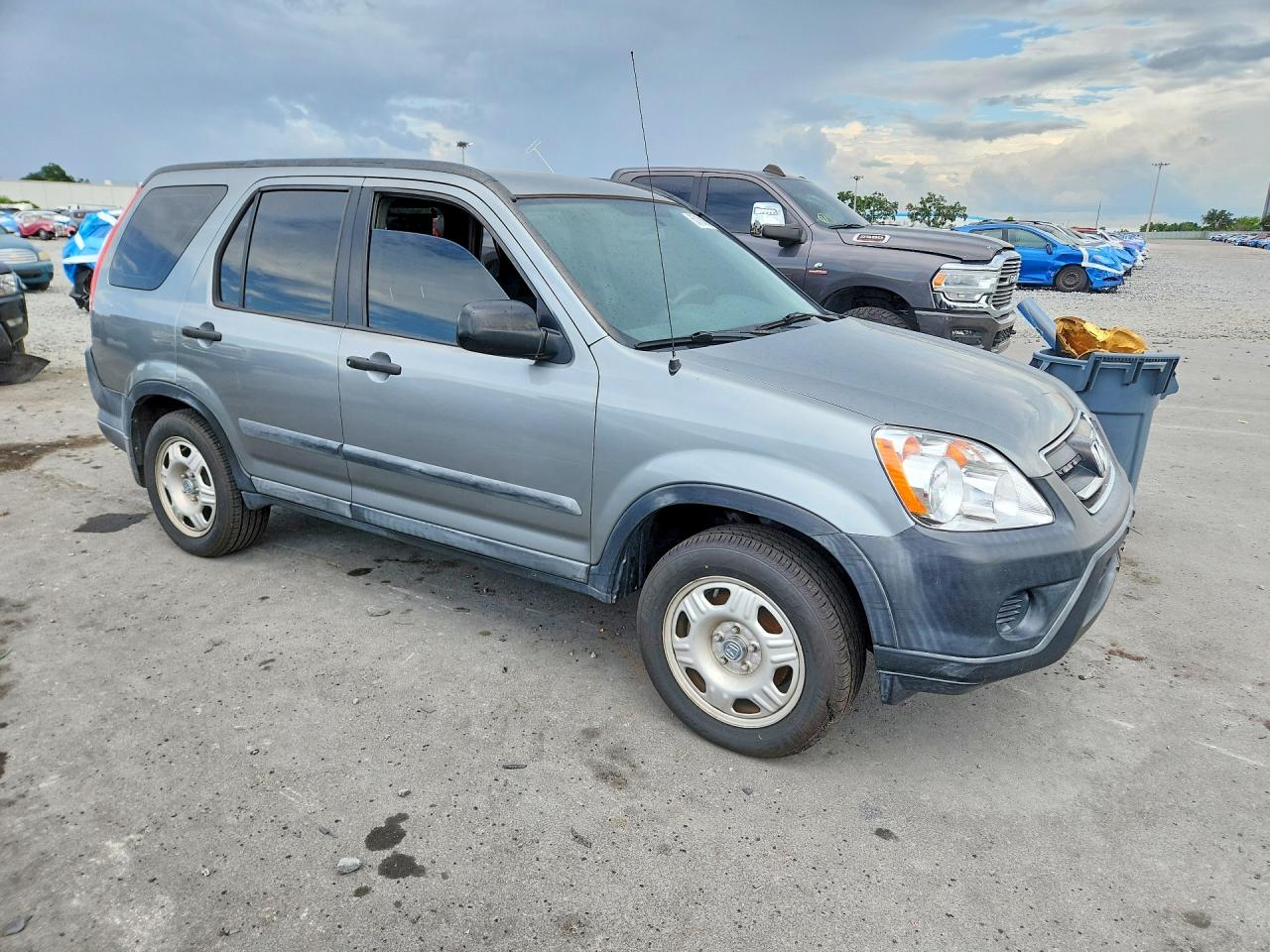 2005 Honda Cr-v Lx Silver vin: SHSRD78585U338137